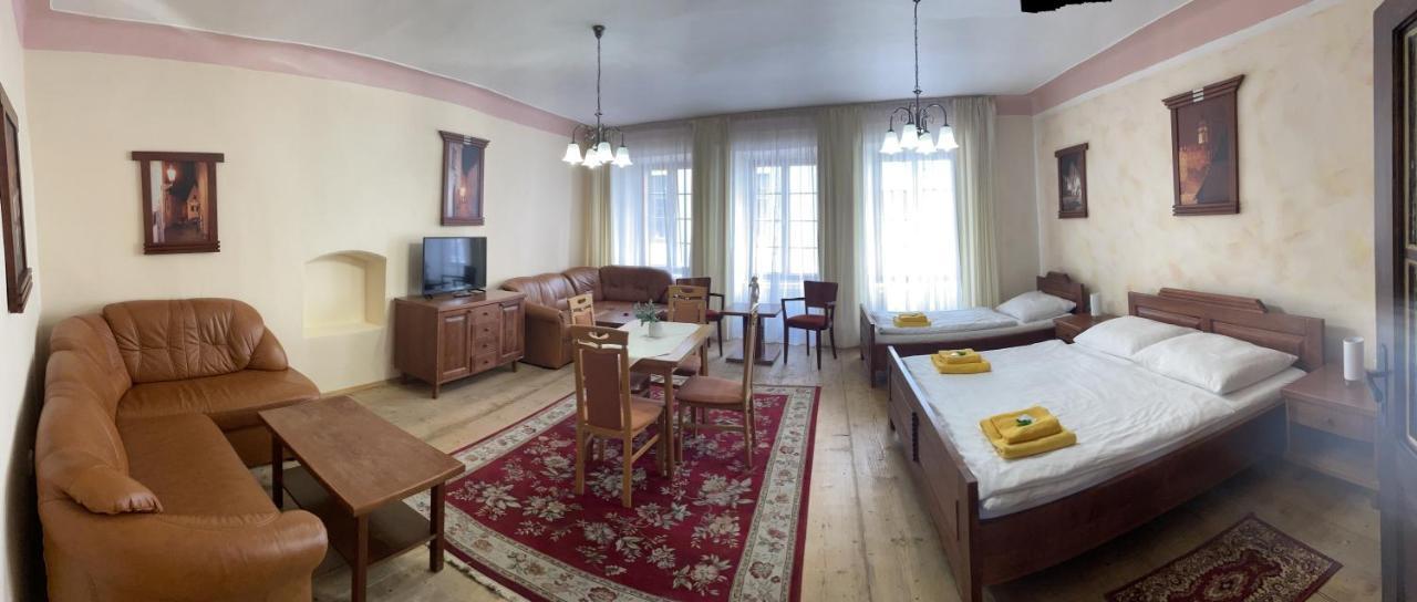 Pension Pod Radnicí Český Krumlov Exterior foto