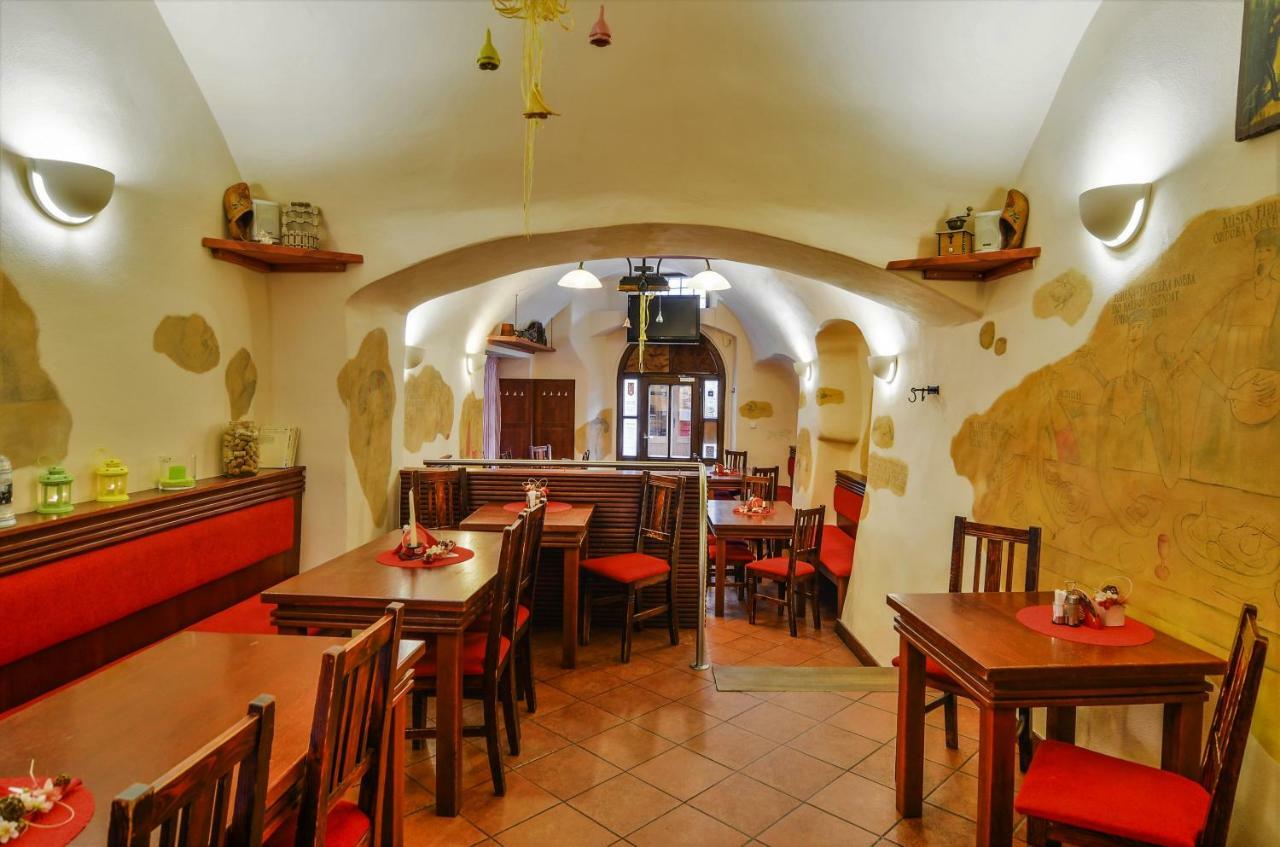 Pension Pod Radnicí Český Krumlov Exterior foto